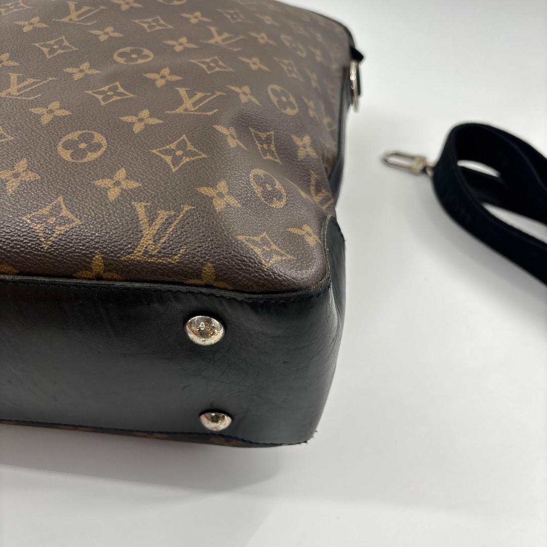 Louis Vuitton Super Monogram Macassar Davis Tote Bag Black — view 8
