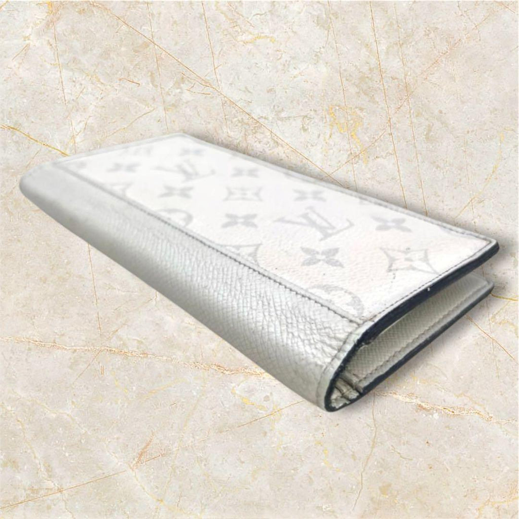 Louis Vuitton Taigarama Monogram Portefeuille Plaza Wallet — view 3