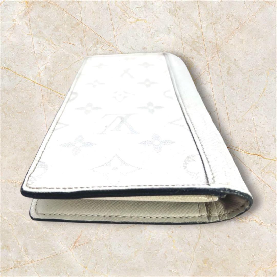 Louis Vuitton Taigarama Monogram Portefeuille Plaza Wallet — view 8