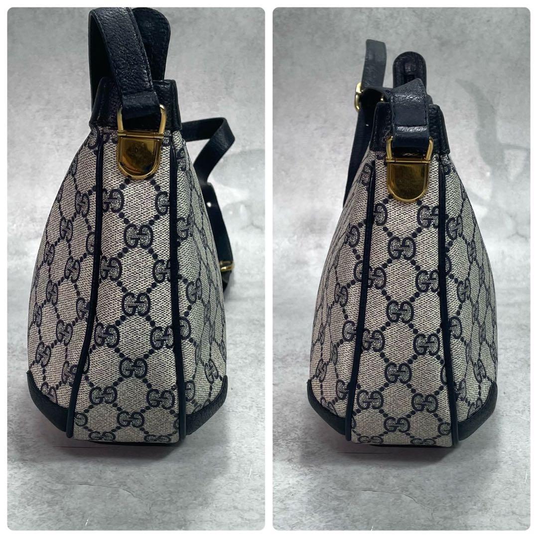 Gucci GG Shoulder Bag Navy Beige Leather Logo — view 7