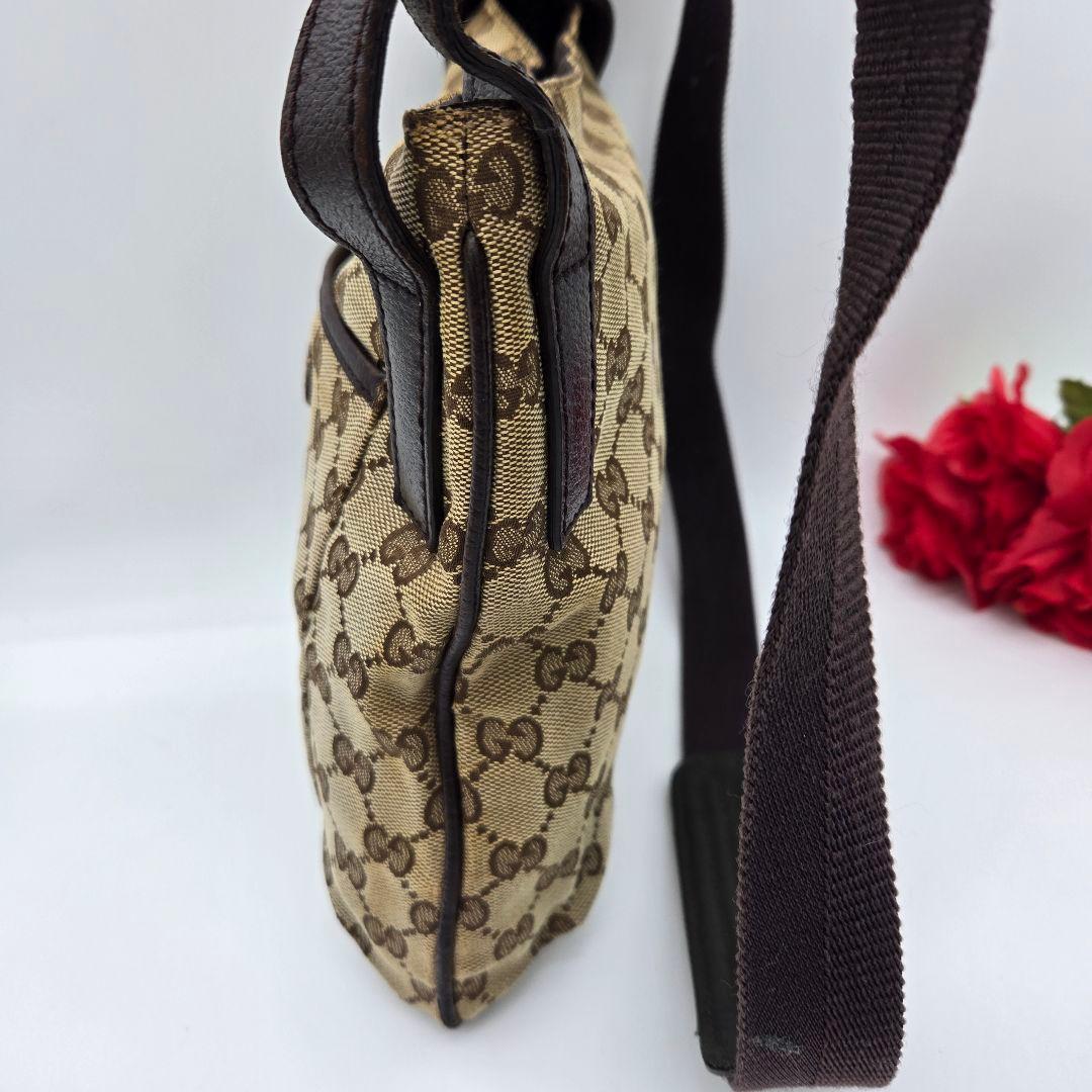 Gucci Shoulder Bag GG Canvas Brown — view 3
