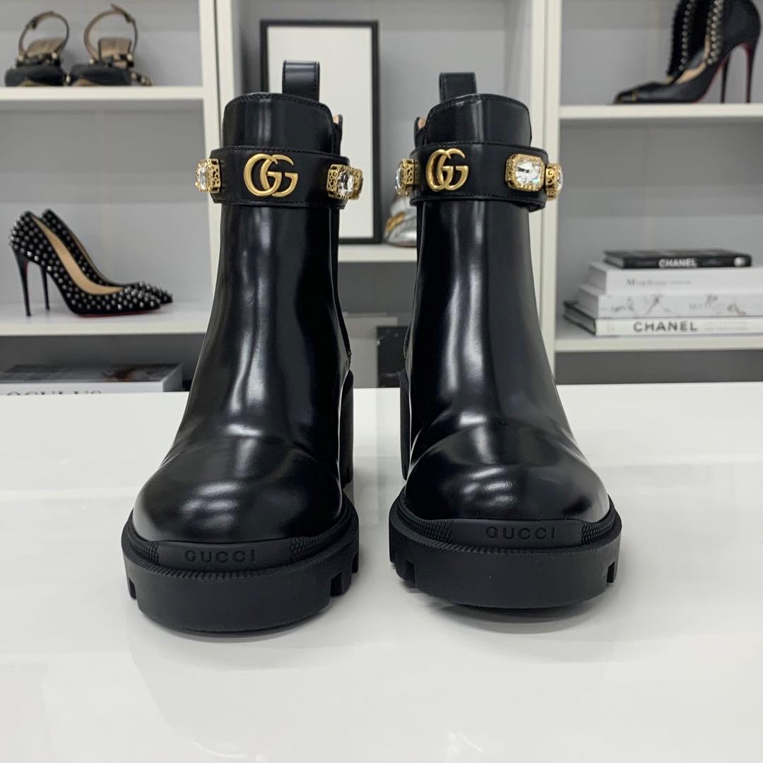 Gucci Double Leather Bijoux Belt Side Gore Short Boots — view 4