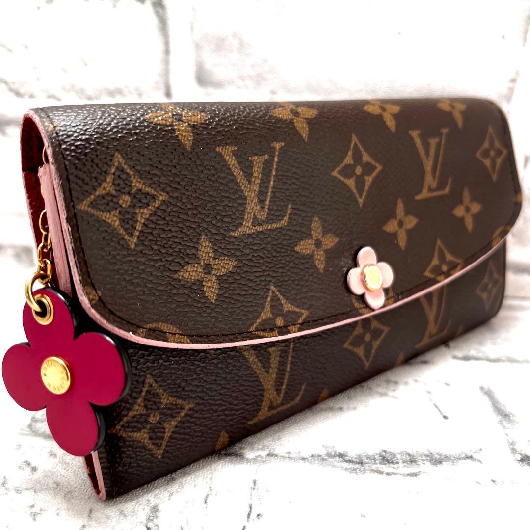 Louis Vuitton Flower Charm Monogram Portefeuille Emily Wallet