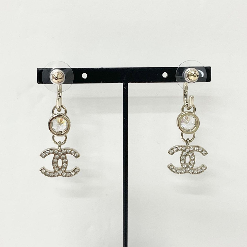 Chanel Earrings CC Logo Crystal Rhinestone Gold — view 8