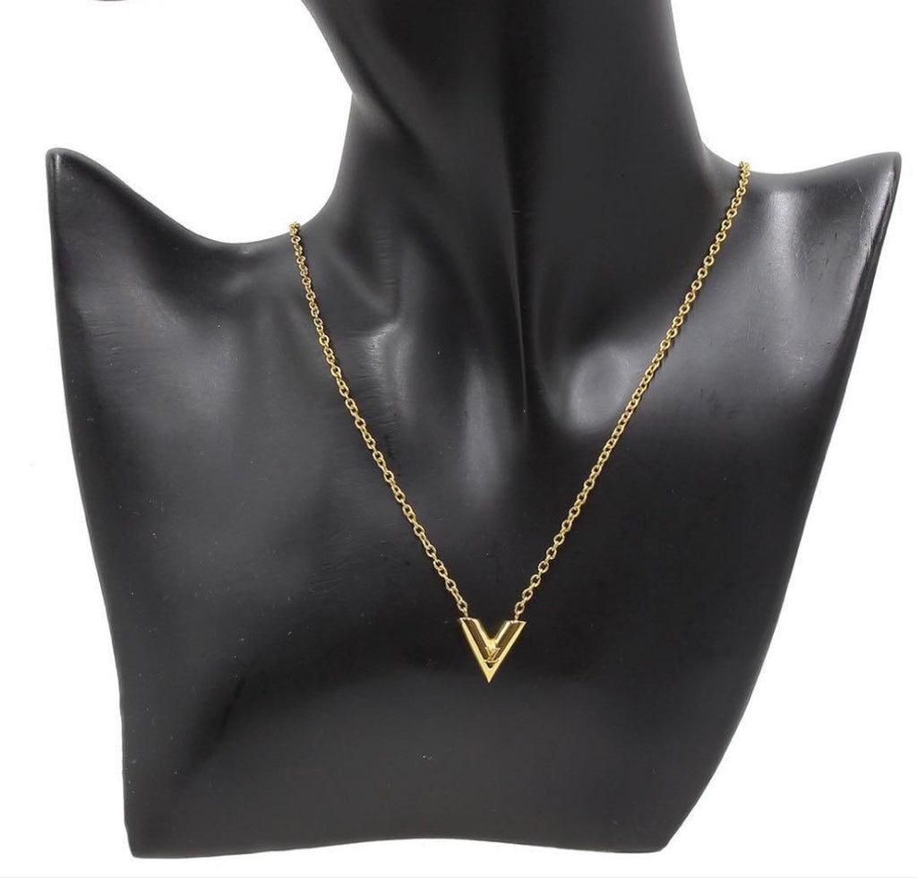Louis Vuitton Essential Necklace — view 3