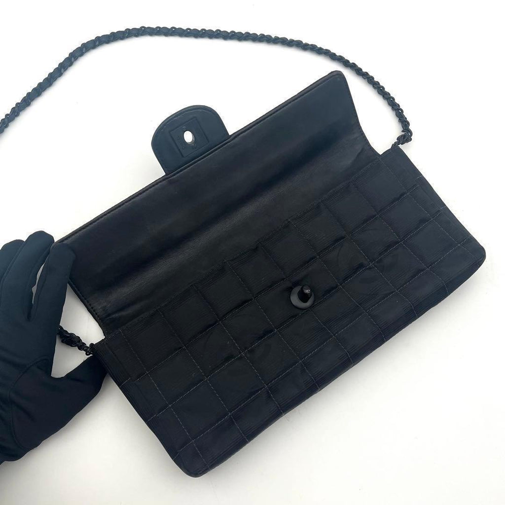 Chanel New Travel Line Chocolate Bar Shoulder Bag Black — view 3