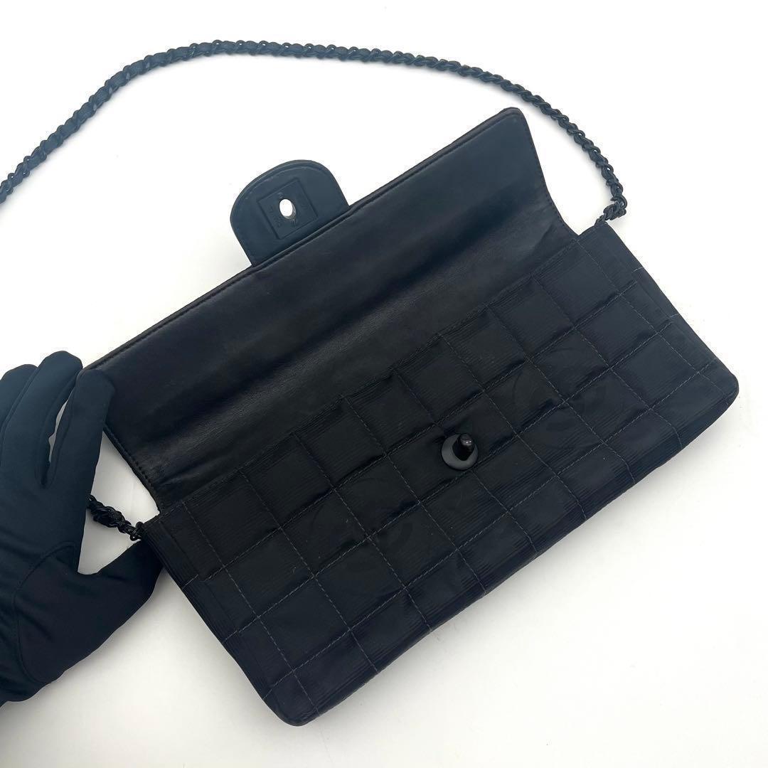 Chanel New Travel Line Chocolate Bar Shoulder Bag Black — view 3