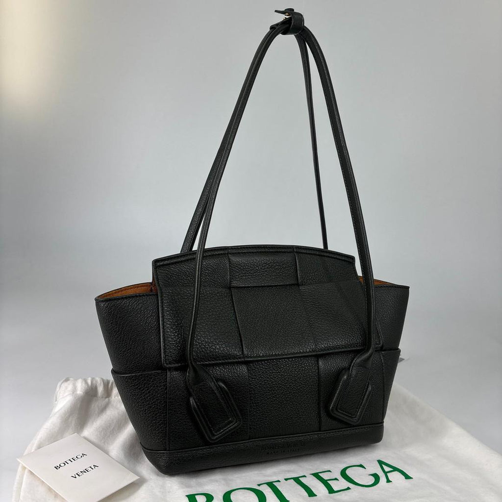 Bottega Veneta Maxi Intrecciato Tote — view 3