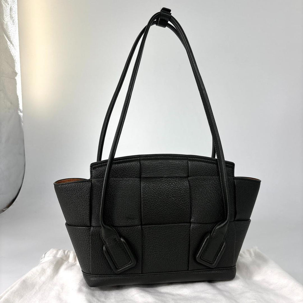 Bottega Veneta Maxi Intrecciato Tote — view 5