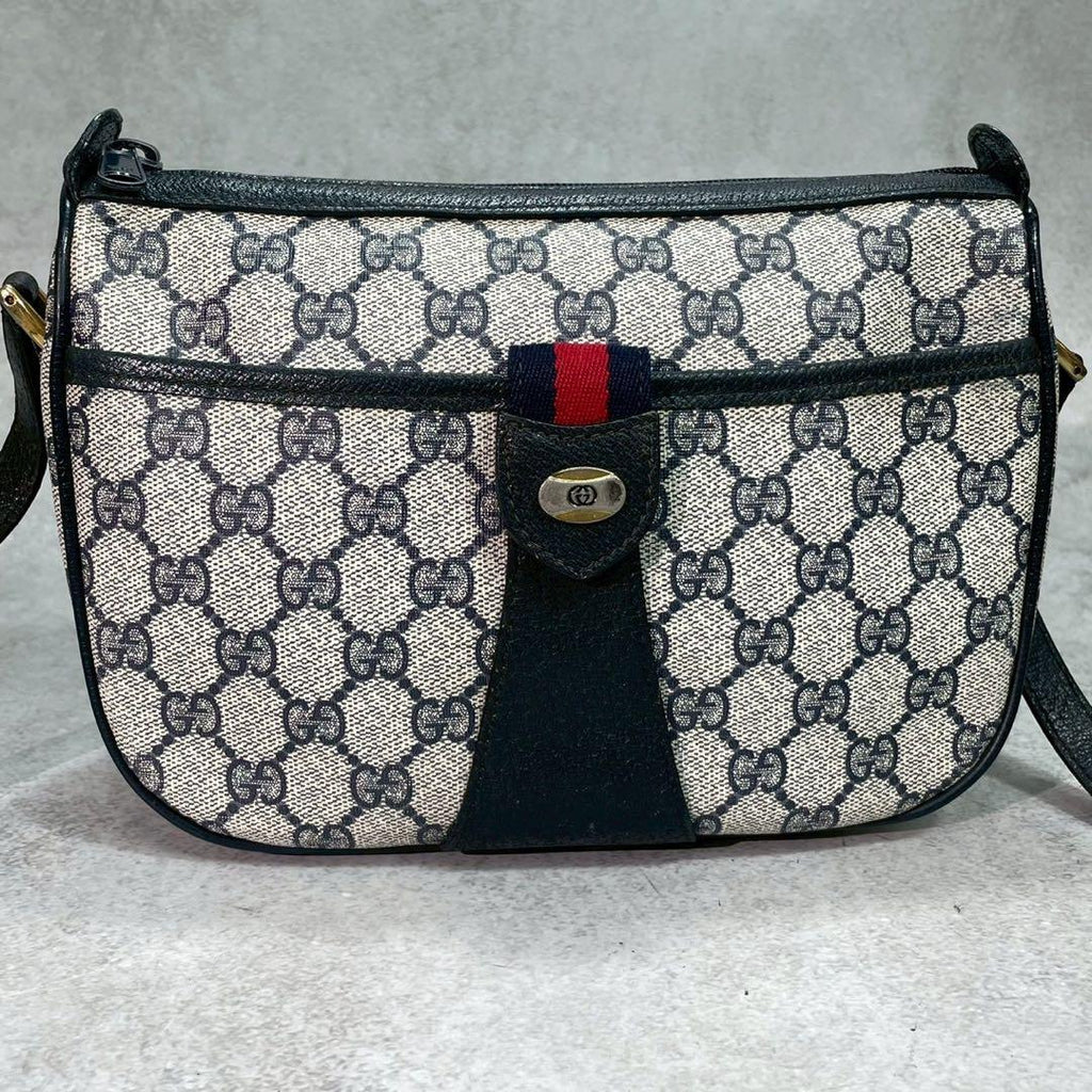 Gucci GG Sherry Line Shoulder Bag Navy Leather — view 2