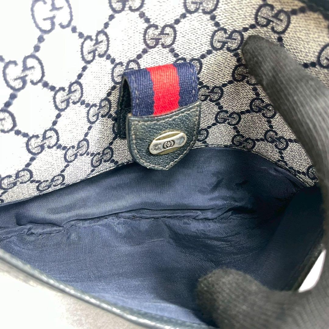 Gucci GG Sherry Line Shoulder Bag Navy Leather — view 6