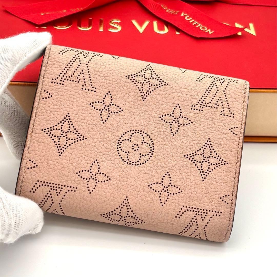 Louis Vuitton Monogram Mahina Portefeuille Iris Compact Fold Wallet — view 2