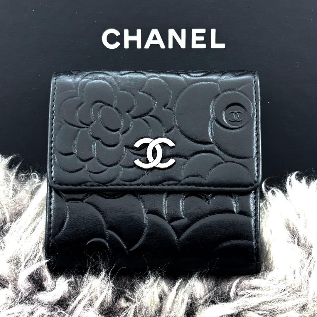 Chanel Wallet Camellia Embossed Hook Trifold — view 3