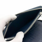 Louis Vuitton Zippy Wallet Vertical Taiga Navy — view 8