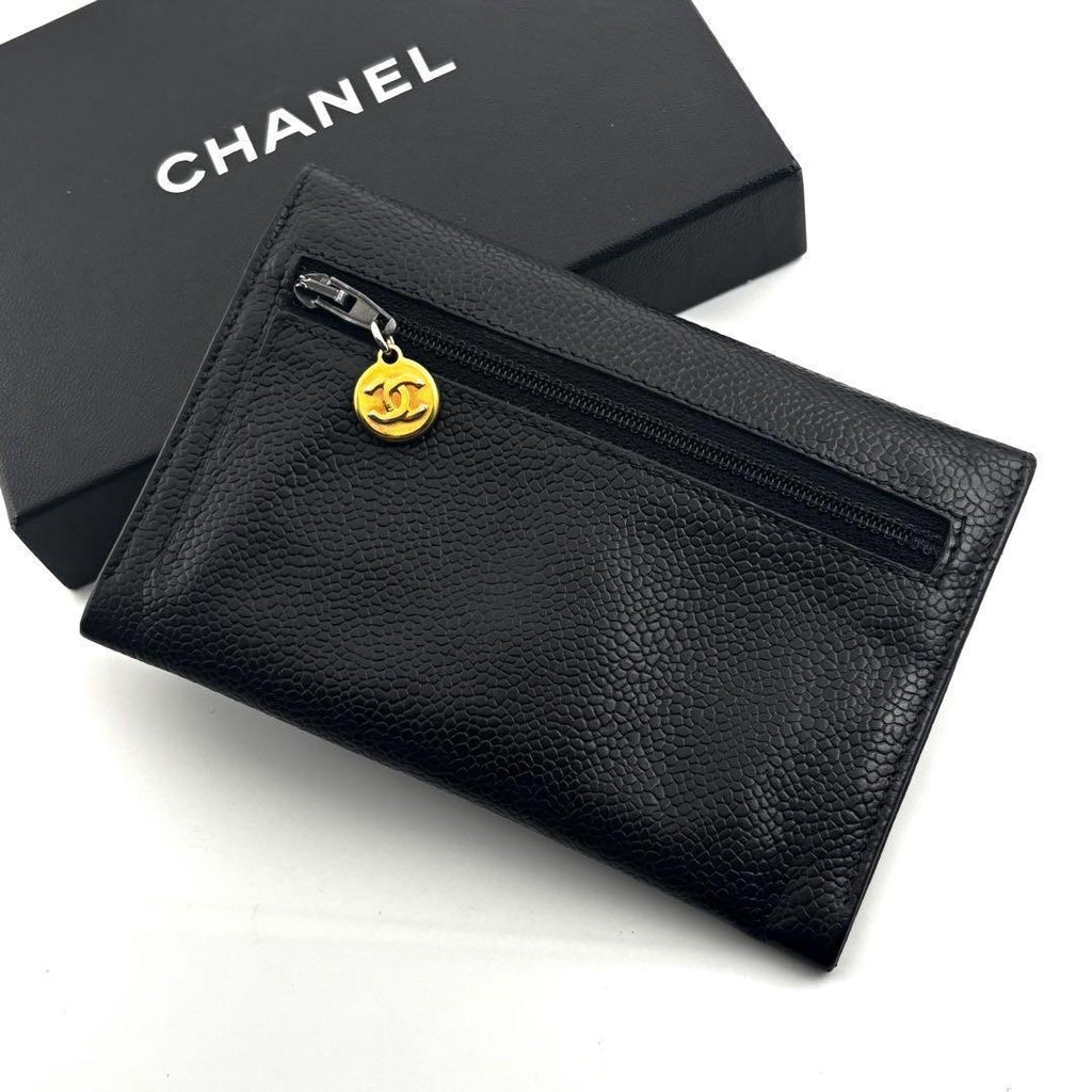 Chanel Wallet Coco Stitch Jumbo CC Logo Caviar Medium — view 3