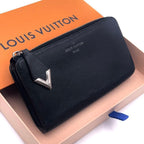Louis Vuitton Taurillon Portefeuille Comet Wallet Black