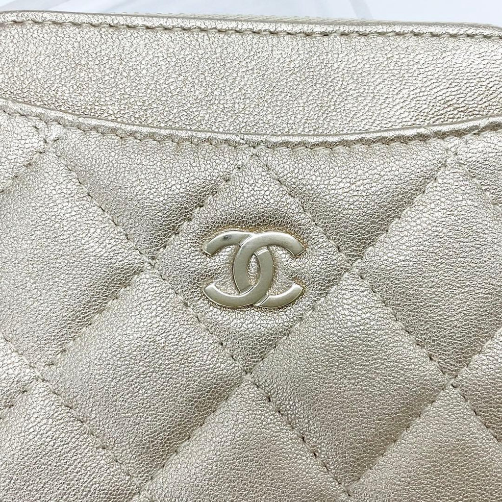 Chanel Quilted Classic Coin Purse Wallet Card Holder — view 4