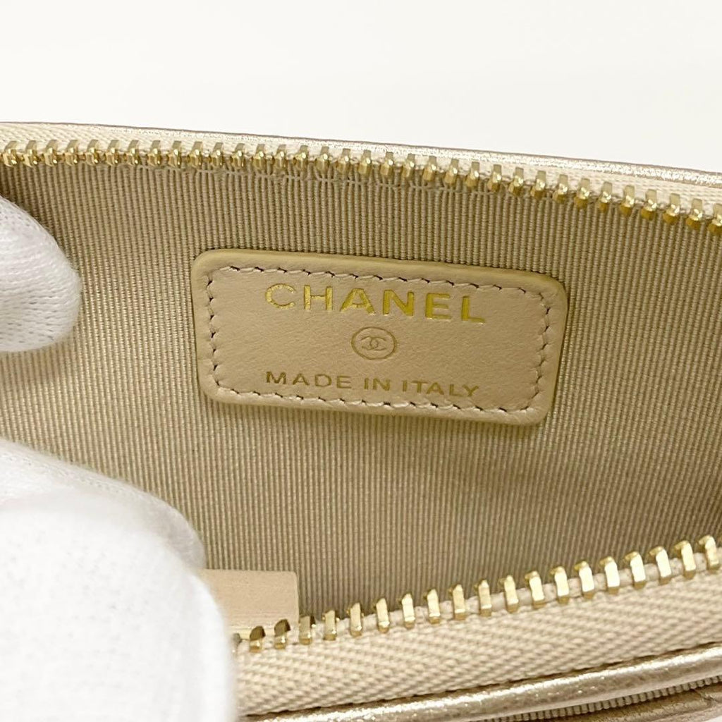Chanel Quilted Classic Coin Purse Wallet Card Holder — view 7