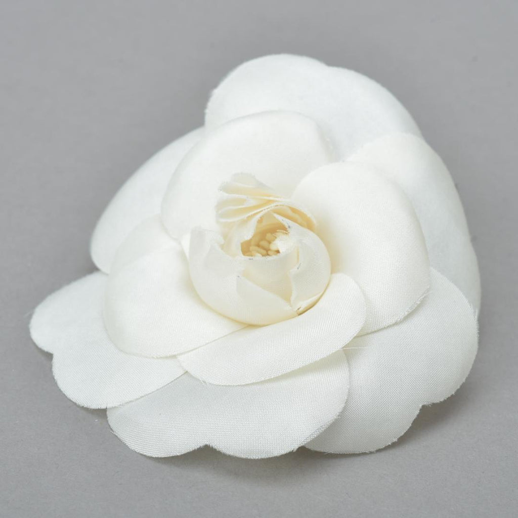 Chanel Camellia Brooch Corsage Silk White Flower — view 3