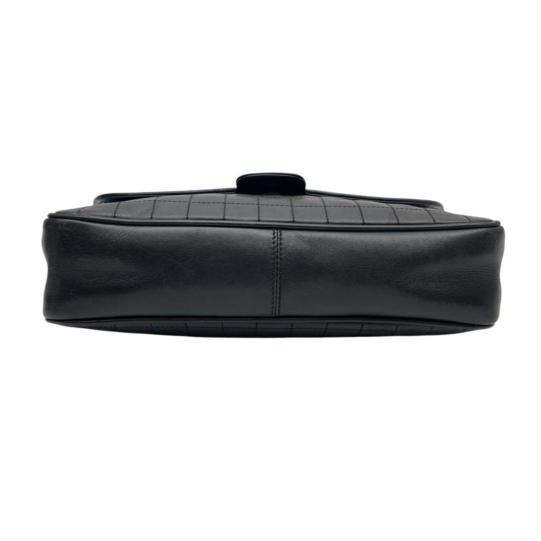 Celine Leather Triomphe Logo Chain Shoulder Bag Black — view 5