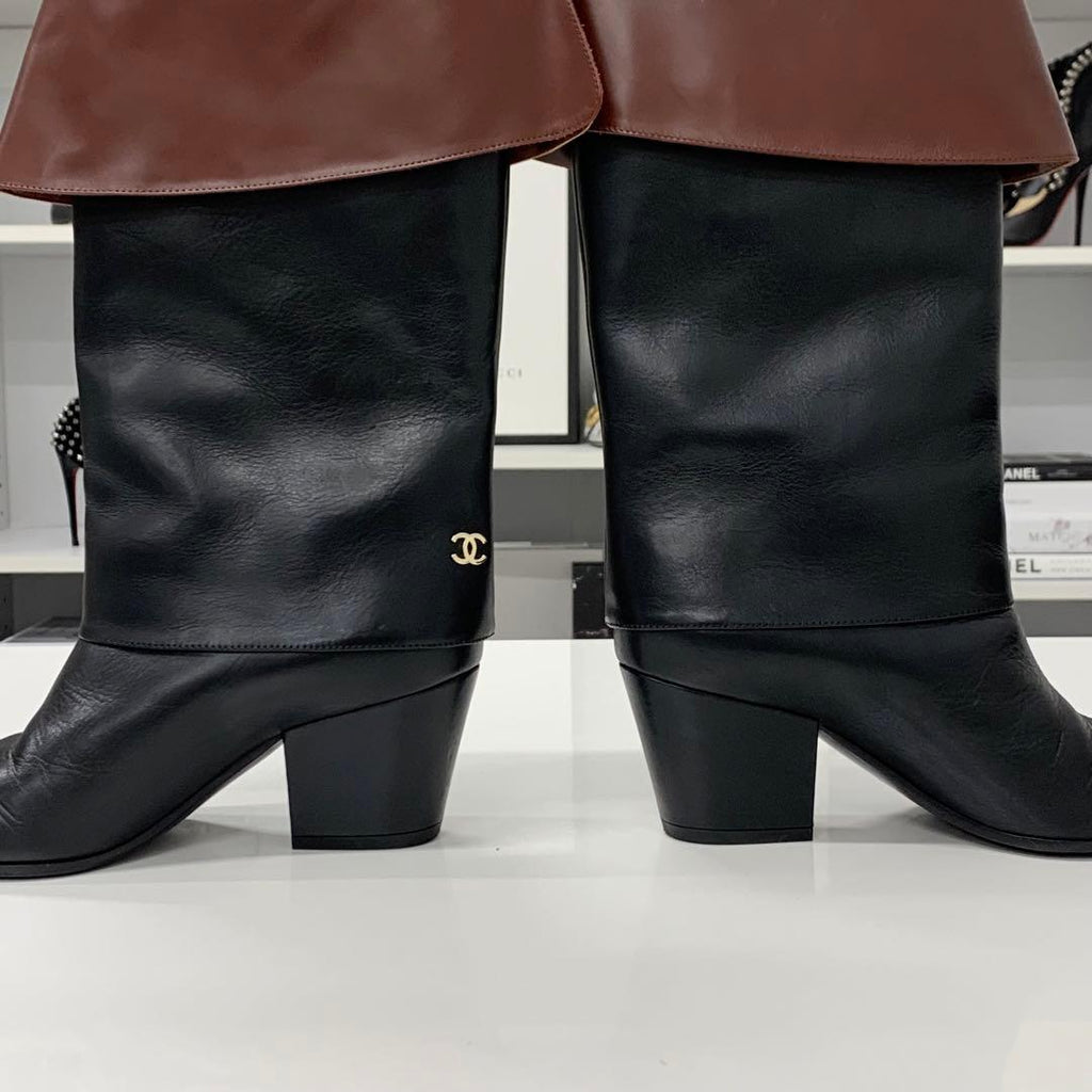 Chanel CC Logo Calfskin Lapel Mid Boots Black Brown — view 9