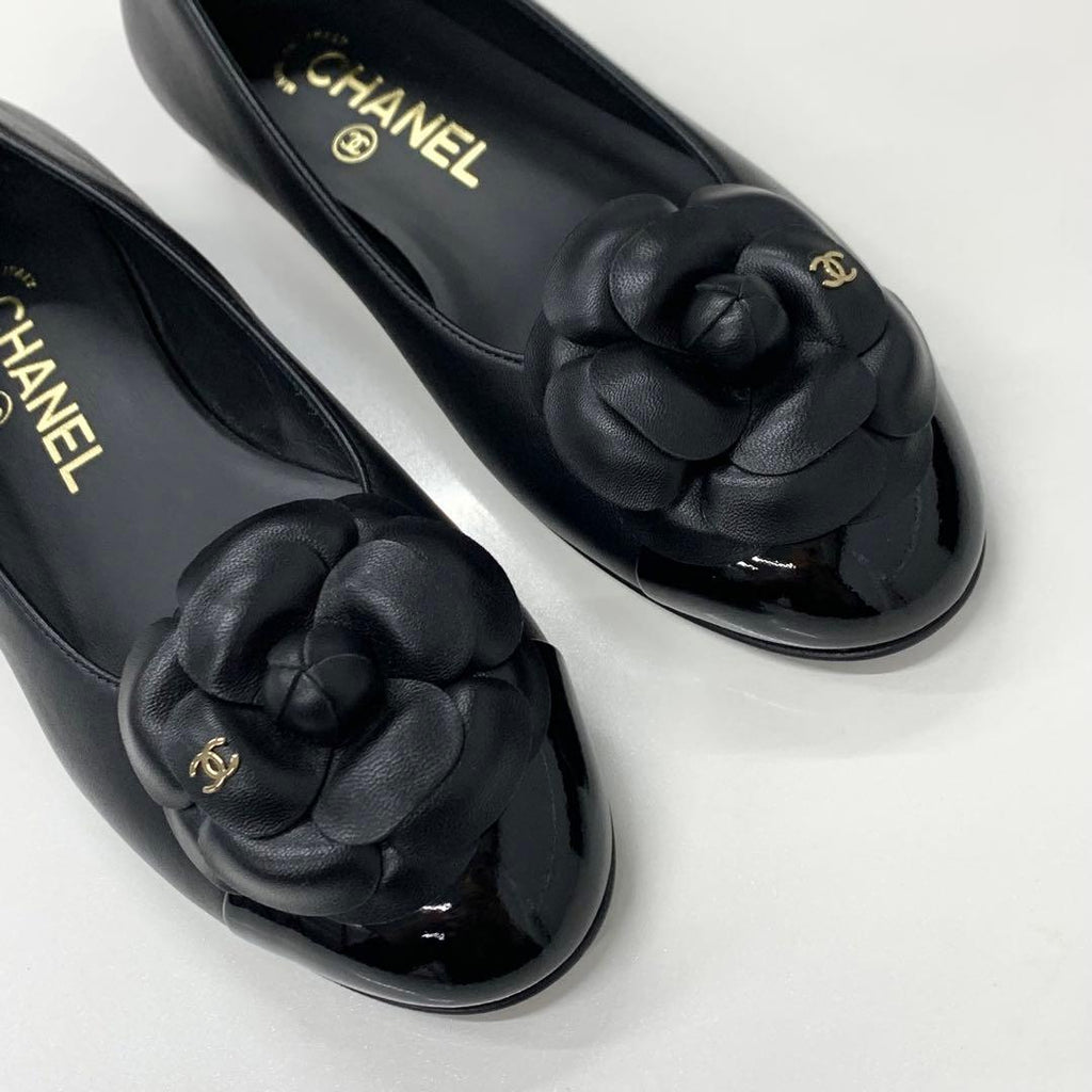 Chanel Leather Patent Camellia CC Logo Flat Shoes — view 9