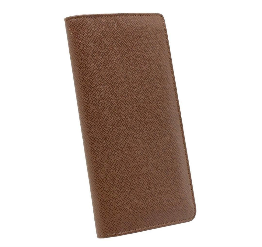 Louis Vuitton Taiga Brazza Bifold Wallet — view 4