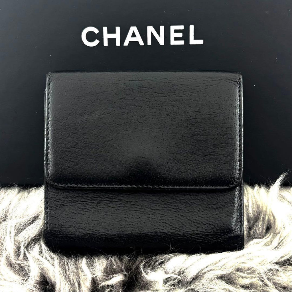 Chanel Wallet CC Logo Hook Trifold — view 2