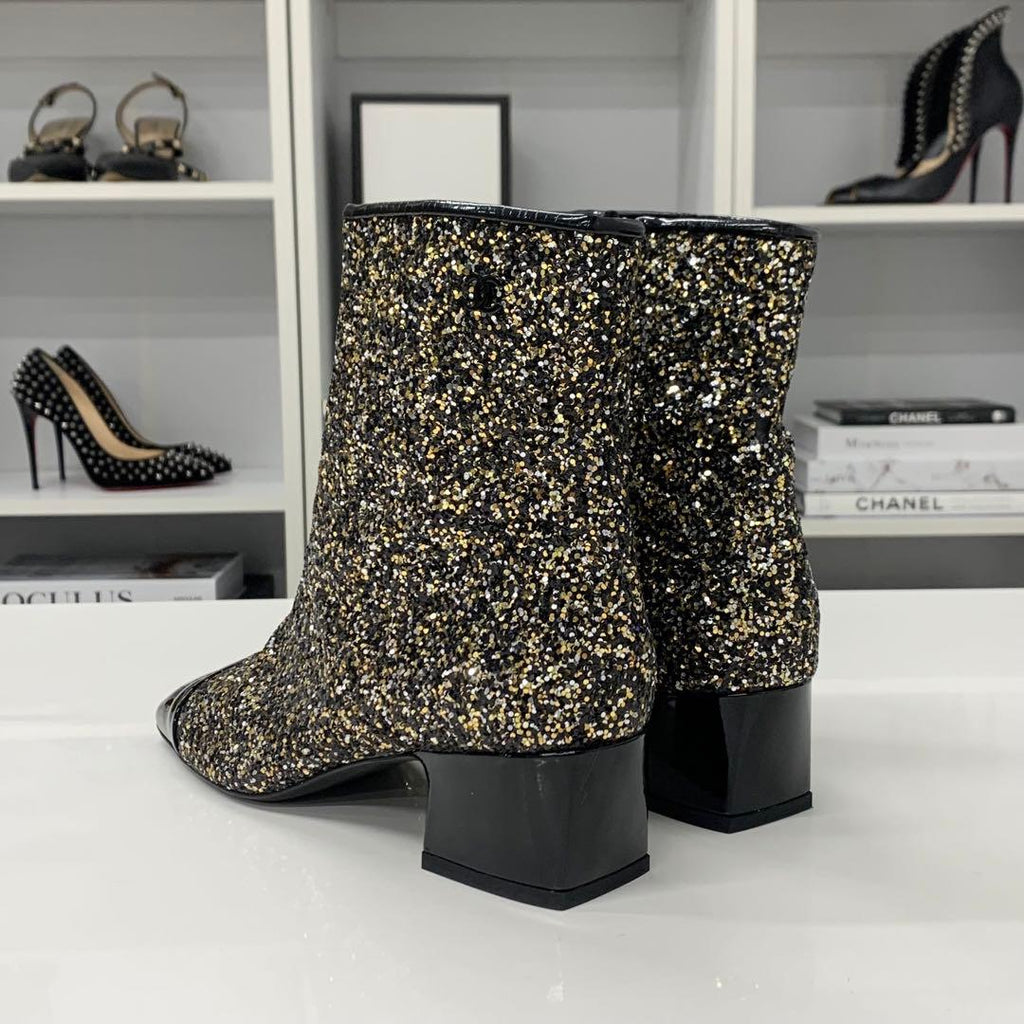Chanel CC Logo Glitter Patent Short Boots Black — view 5
