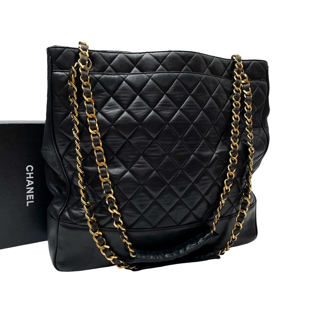 Chanel Quilted Lambskin Chain Shoulder Tote Black