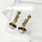 Chanel Earrings CC Logo Pearl Hoop Gold — view 2