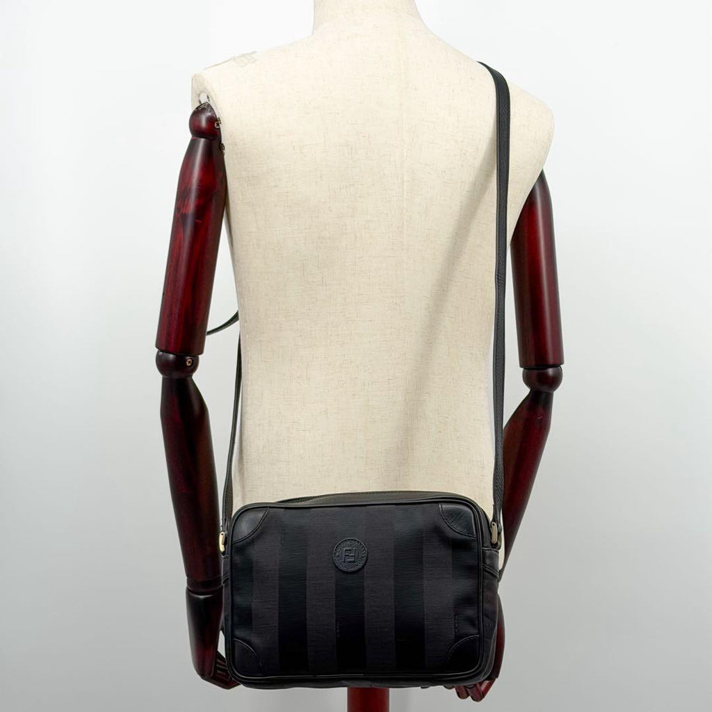 Fendi Pecan Shoulder Bag Leather Vintage Canvas — view 4