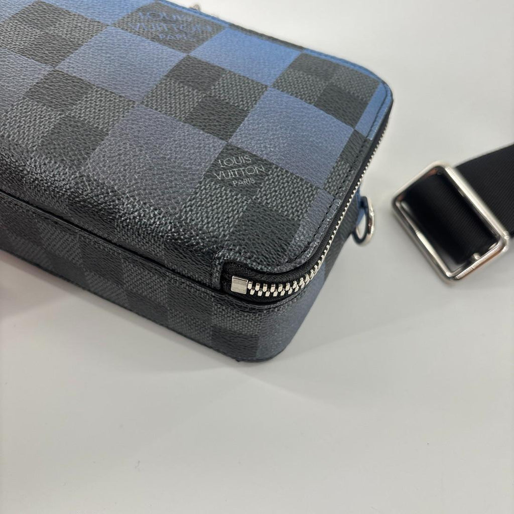 Louis Vuitton Damier Graphite Giant Shoulder Bag — view 8