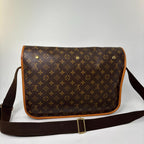 Louis Vuitton Super Congo MM Monogram Shoulder Bag — view 5