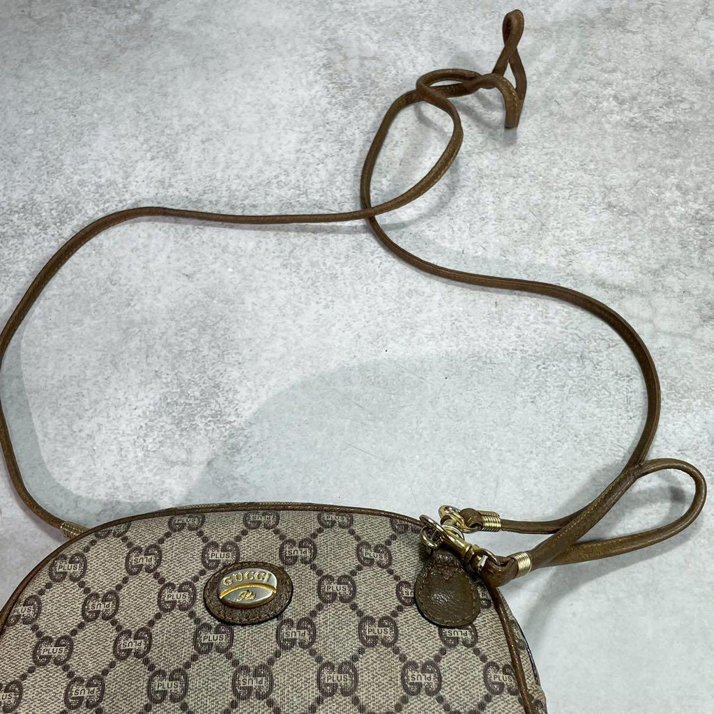 Gucci GG Shoulder Bag Brown Beige Leather Logo — view 4