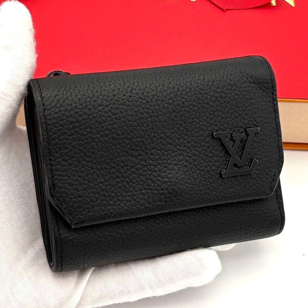 Louis Vuitton Portefeuille Pilot LV Aerogram Black Wallet