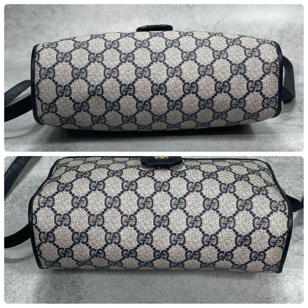 Gucci GG Shoulder Bag Navy Beige Logo Leather — view 9