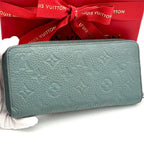 Louis Vuitton Wallet Zippy Horizontal Taurillon Blue — view 2