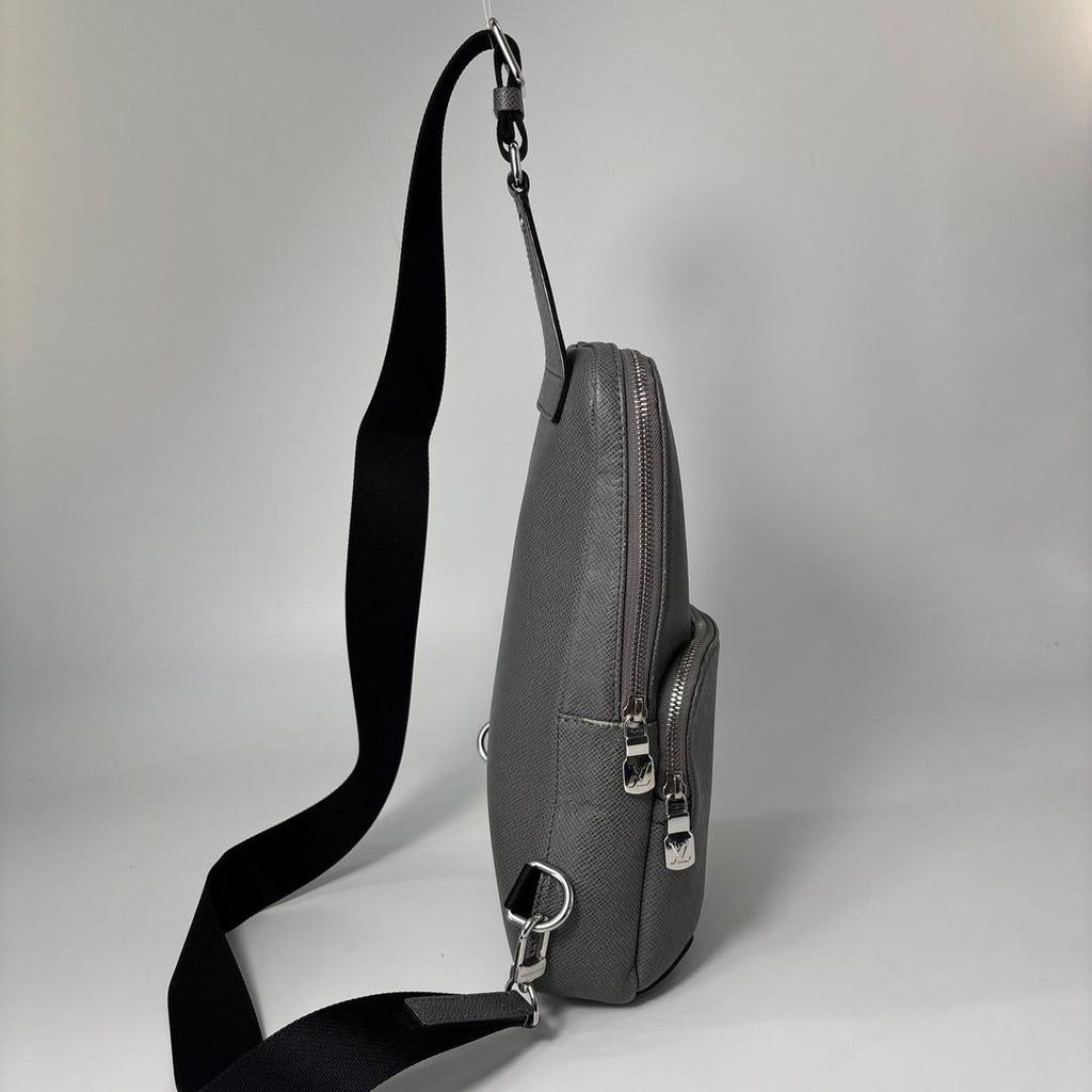 Louis Vuitton Taiga Avenue Sling — view 4