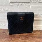 Chanel Bicolor Quilted Lambskin Bifold Wallet CC Logo Black — view 2