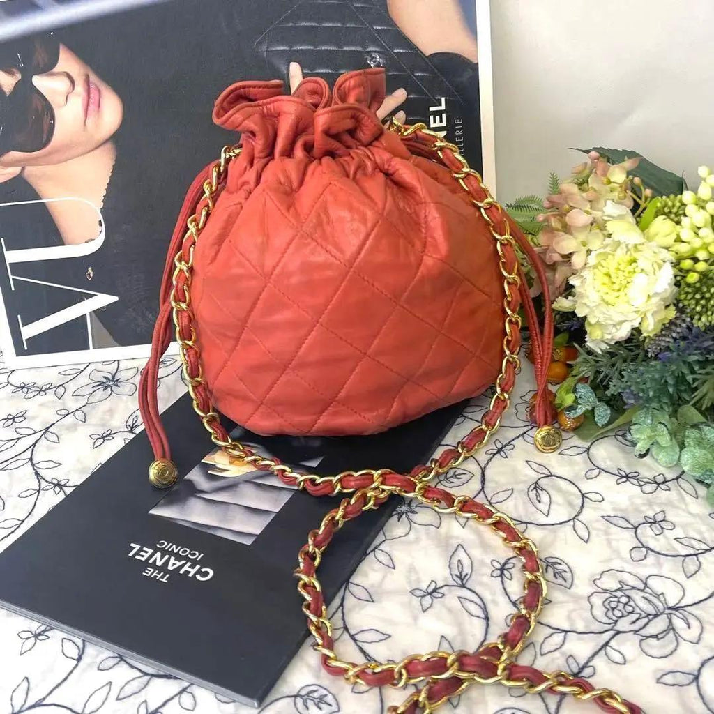 Chanel Drawstring Quilted Chain Shoulder Bag