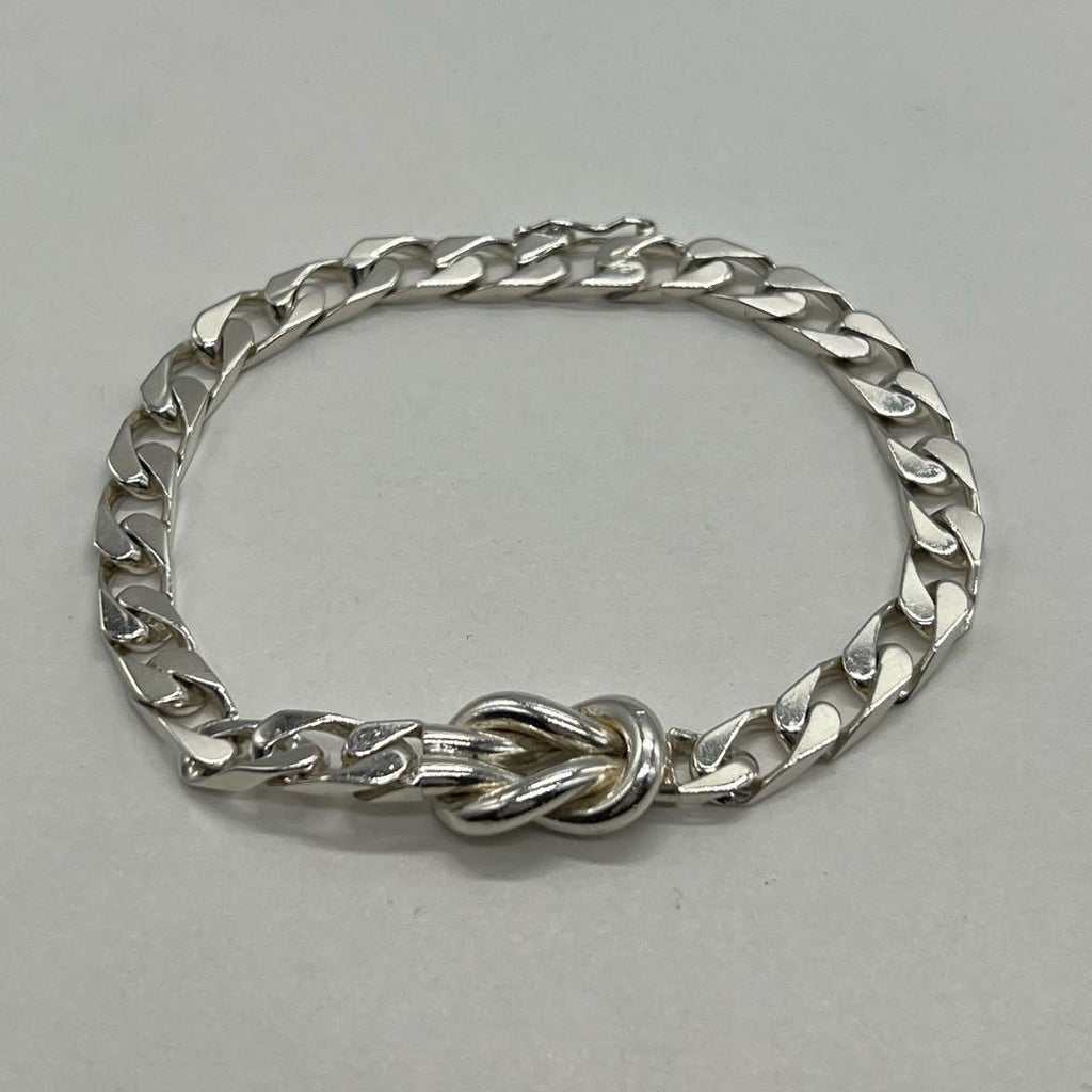 Tiffany & Co Center Knot Chain Bracelet
