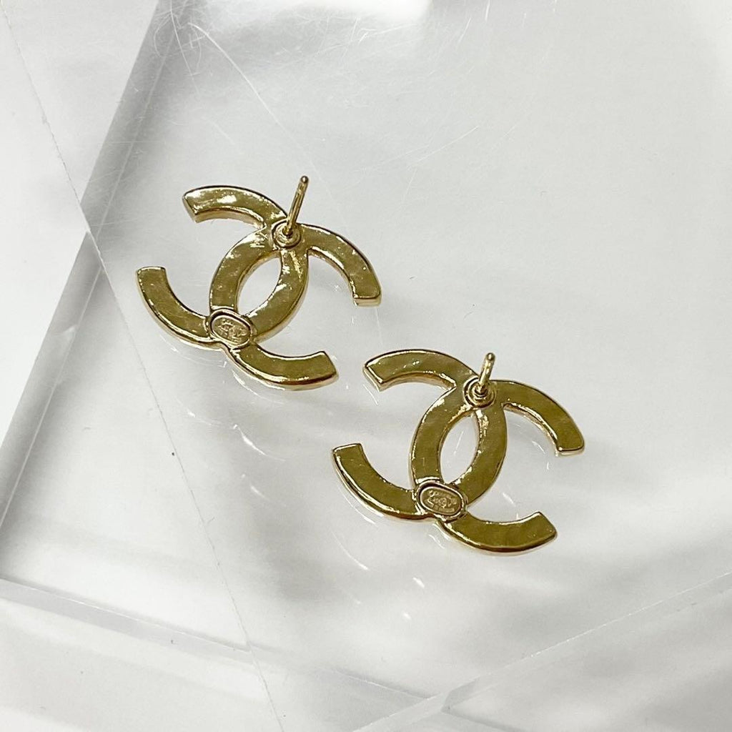 Chanel Earrings CC Logo Rhinestone Gold — view 3