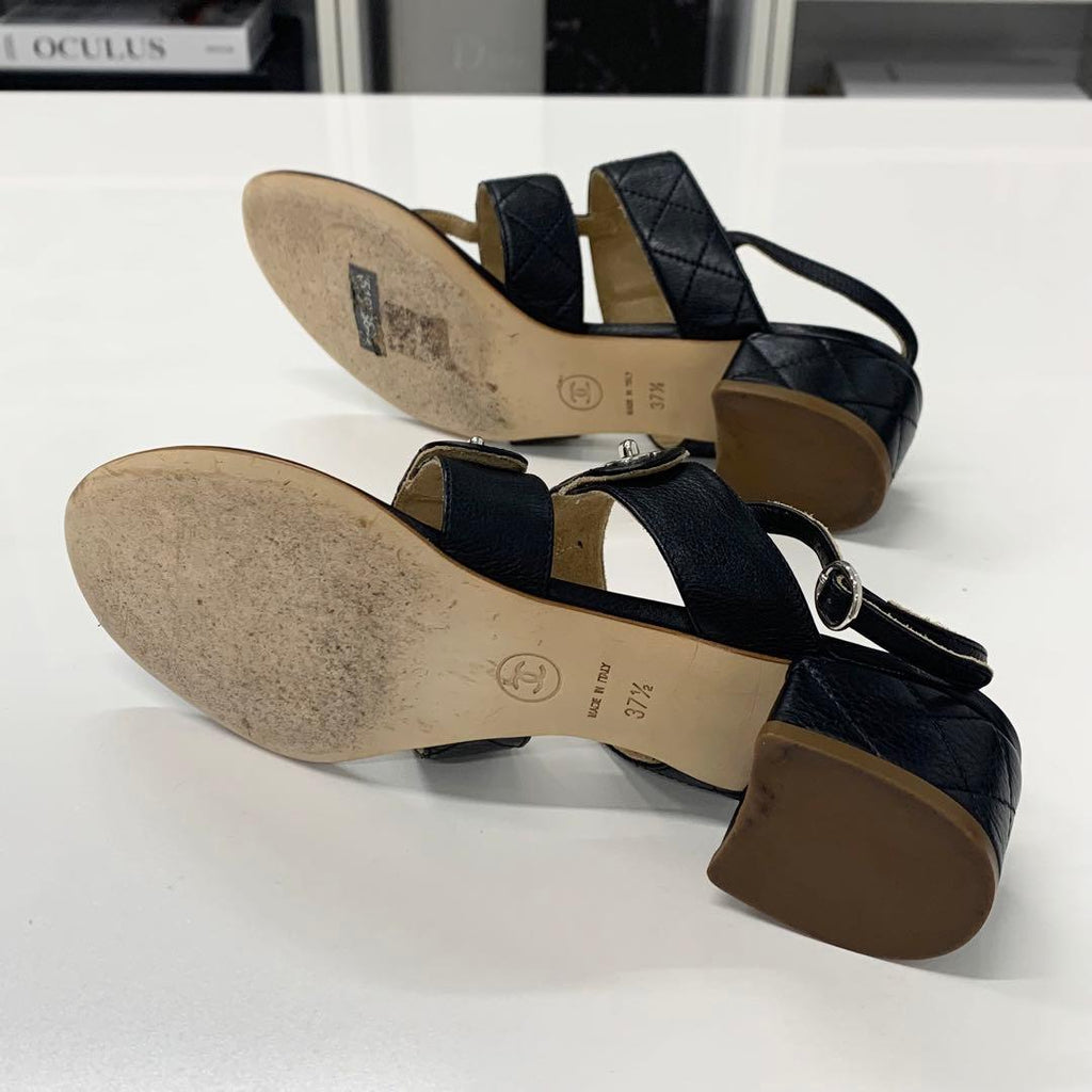 Chanel CC Logo Leather Quilted Strap Sandals Black — view 7