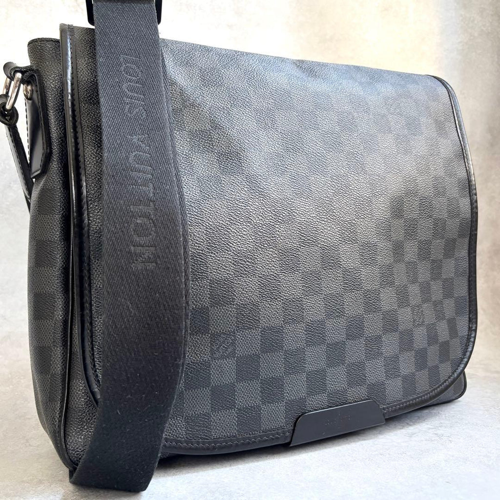 Louis Vuitton Daniel MM Damier Graphite Shoulder