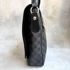 Louis Vuitton Daniel MM Damier Graphite Shoulder — view 4