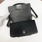 Chanel Boy 20 Che Blanc Double Chain Shoulder — view 5