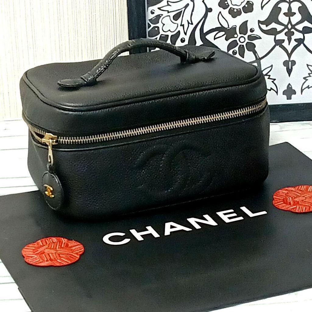 Chanel Vanity Pouch Caviar Leather Black GD CC Logo