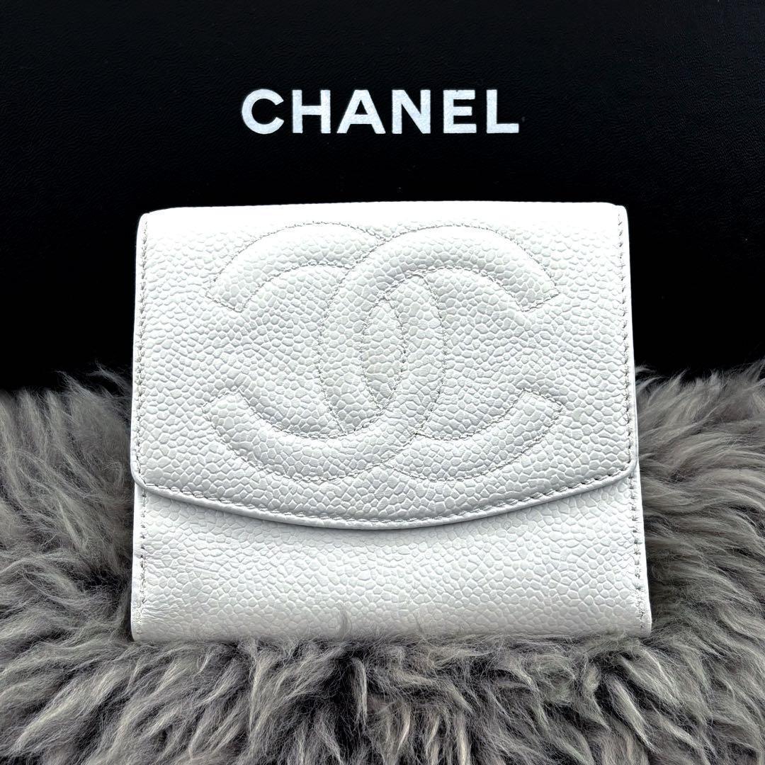 Chanel Wallet Jumbo CC Logo Caviar Snap Bifold