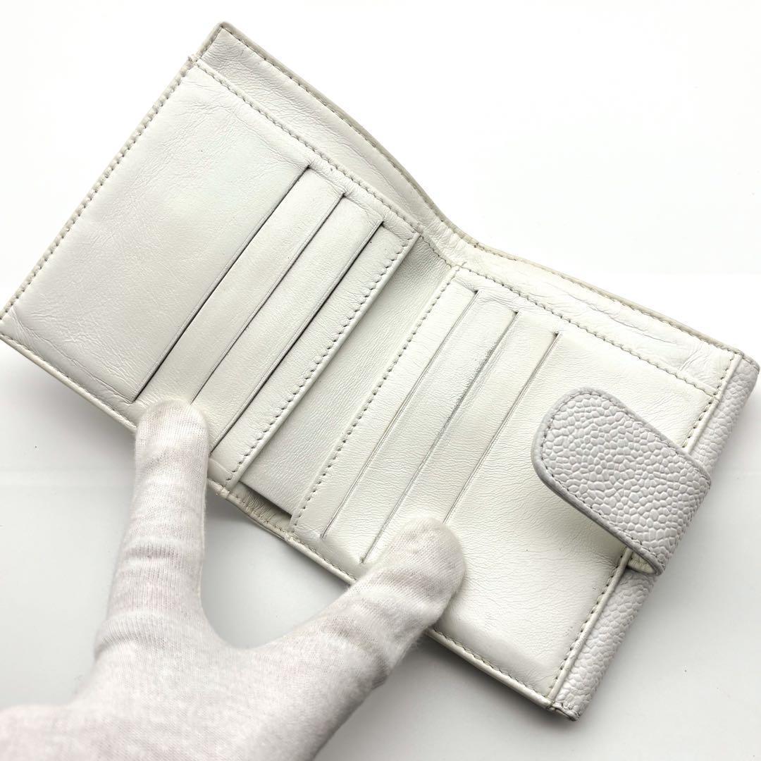 Chanel Wallet Jumbo CC Logo Caviar Snap Bifold — view 5